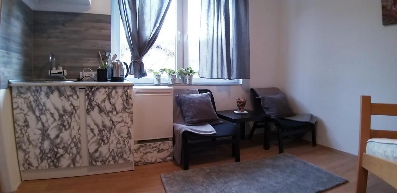 Studio Apartman Sajra คูเลนวาคูฟ ภายนอก รูปภาพ